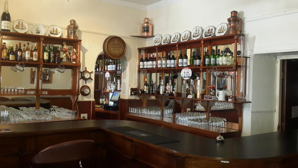Victoria Hotel Bredasdorp Esterno foto